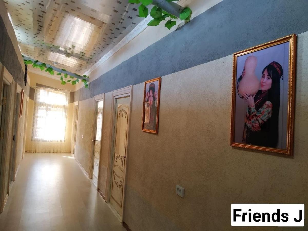 Family Guest House - Friends-J 누쿠스 외부 사진