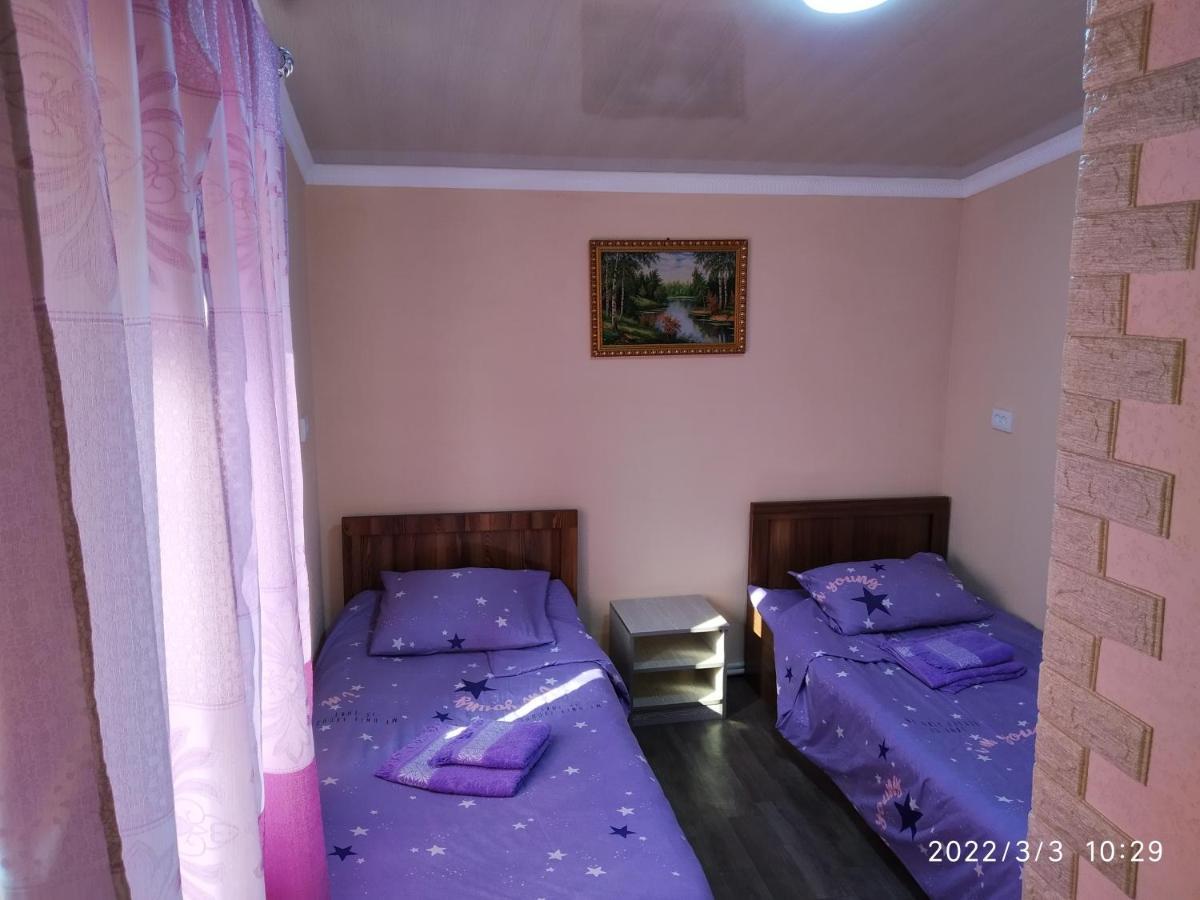 Family Guest House - Friends-J 누쿠스 외부 사진