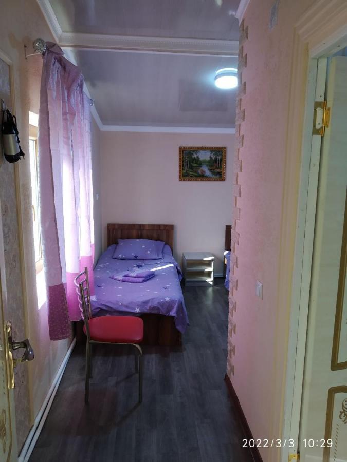 Family Guest House - Friends-J 누쿠스 외부 사진