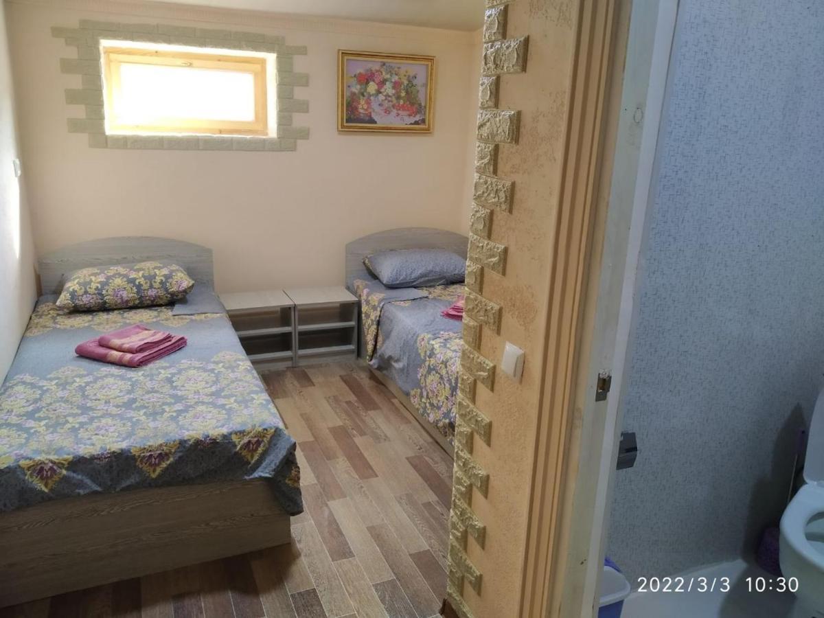 Family Guest House - Friends-J 누쿠스 외부 사진