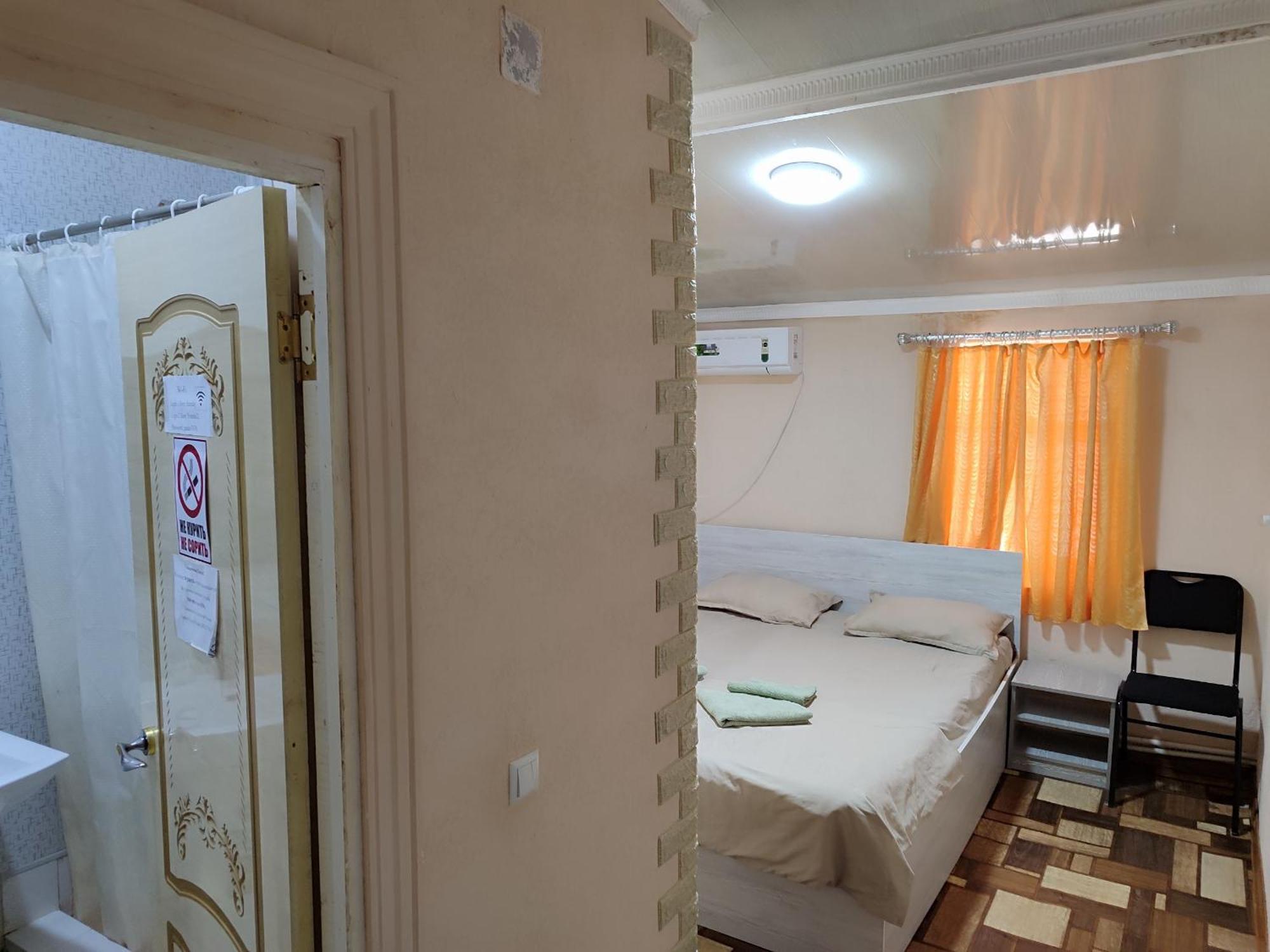 Family Guest House - Friends-J 누쿠스 외부 사진