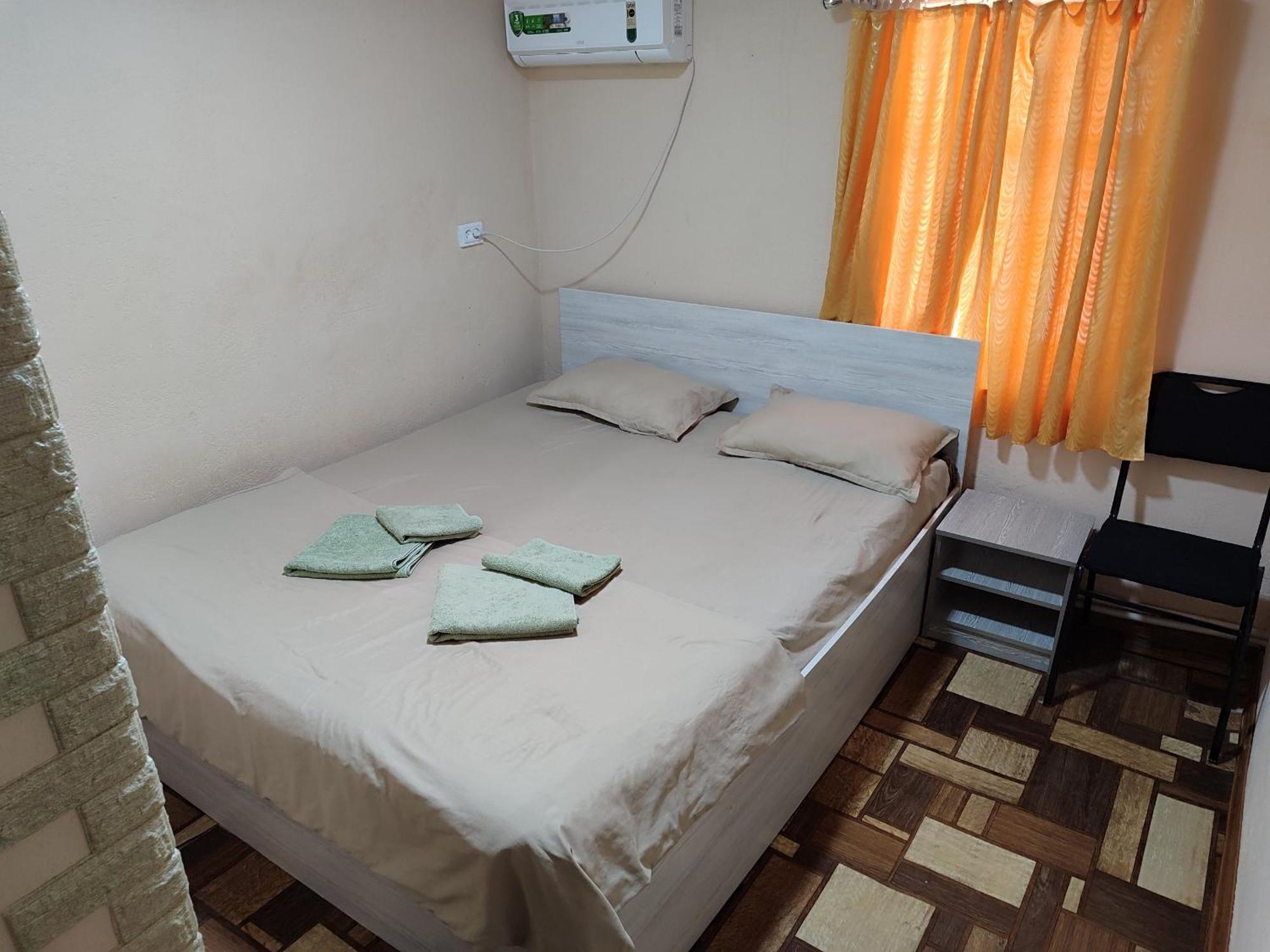 Family Guest House - Friends-J 누쿠스 외부 사진