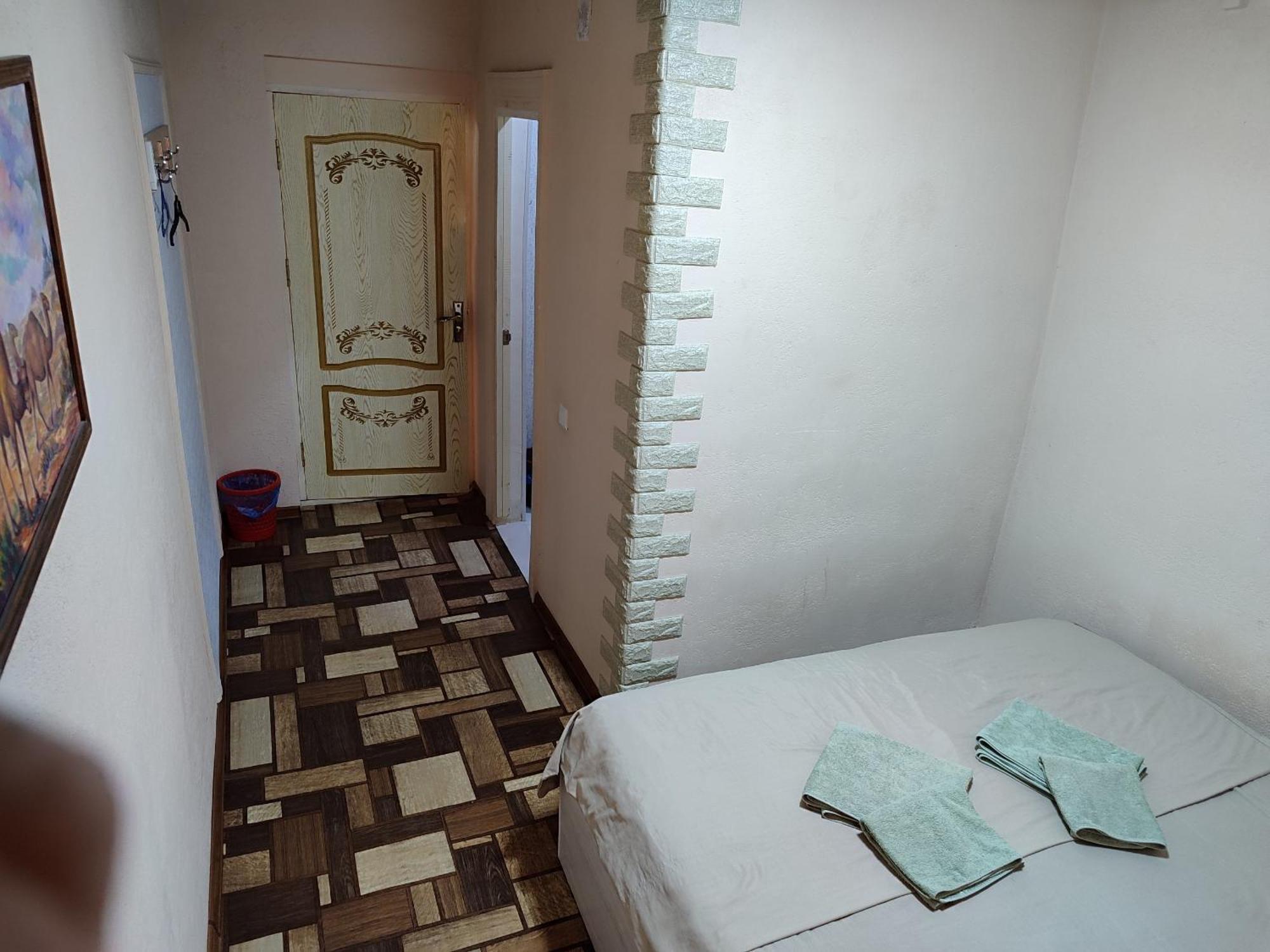 Family Guest House - Friends-J 누쿠스 외부 사진
