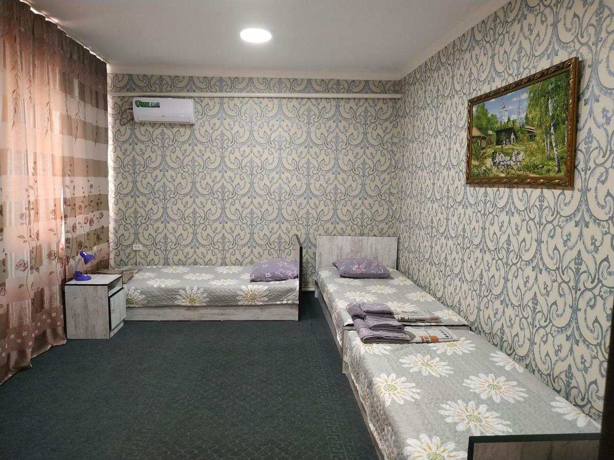 Family Guest House - Friends-J 누쿠스 외부 사진